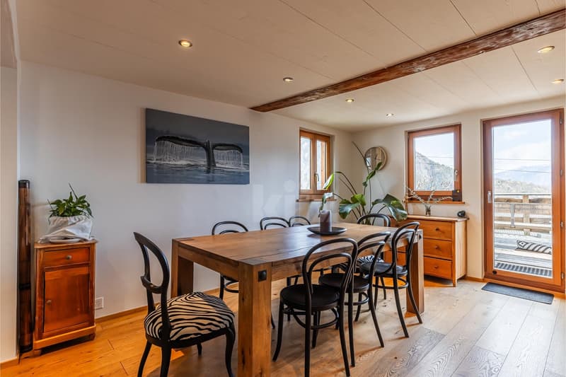Magnificent renovated chalet with a view of the Alps (2)