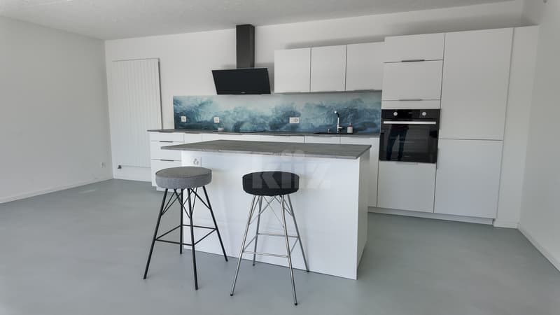 Villa spaziosa con vista libera e appartamento indipendente (11)