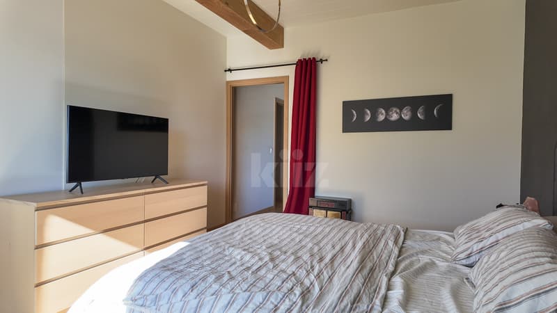 Villa spaziosa con vista libera e appartamento indipendente (8)