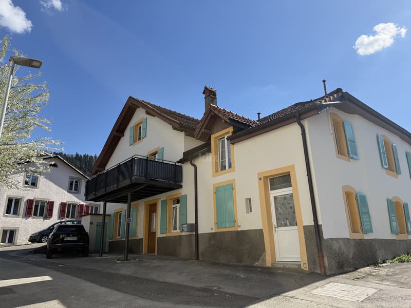 Casa affascinante di due unità (11)