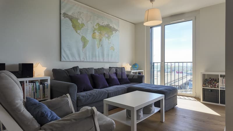 Schönes contemporary Apartment mit Loggia und freier Sicht (3)