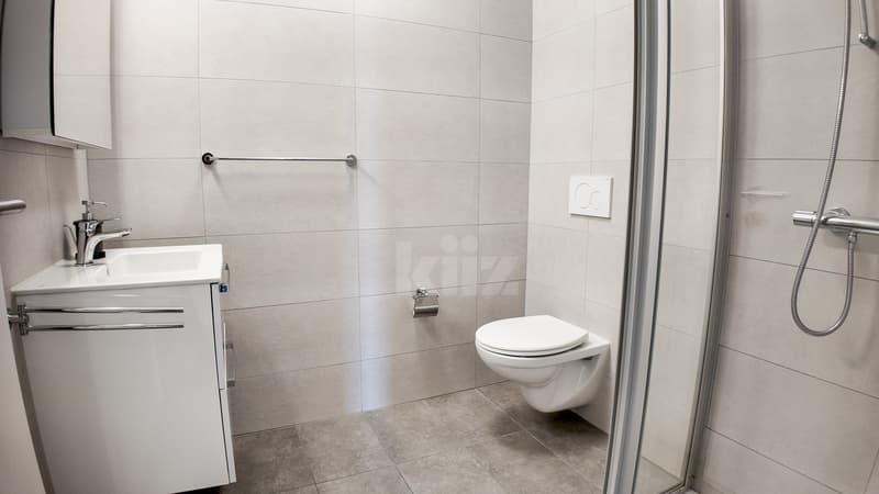 Schönes contemporary Apartment mit Loggia und freier Sicht (11)