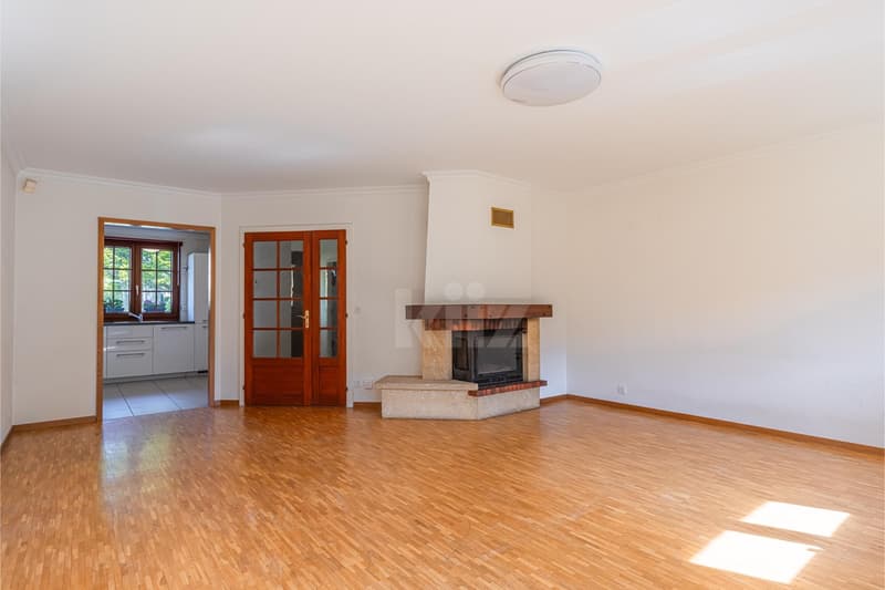 Charming semi-detached house with independent studio (3)