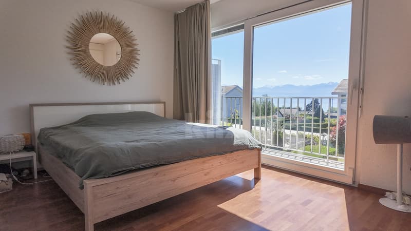 Beautiful semi-detached house with garden and lake view (5)