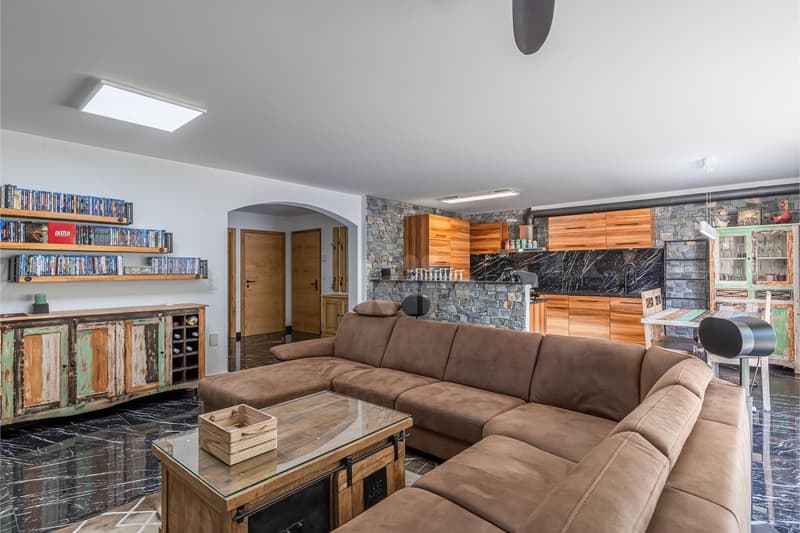 Beautiful apartment with terrace and mountain view (2)