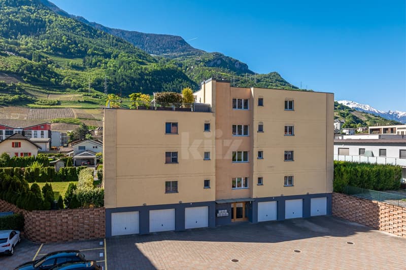 Beautiful apartment with terrace and mountain view (12)
