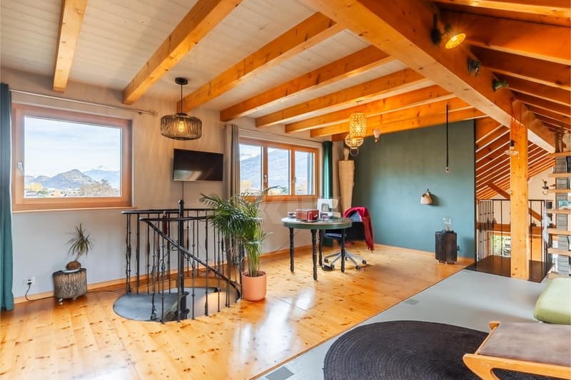 Splendid architect's villa with independent apartment (8)