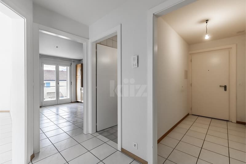 Charming apartment with balcony and mountain view (9)
