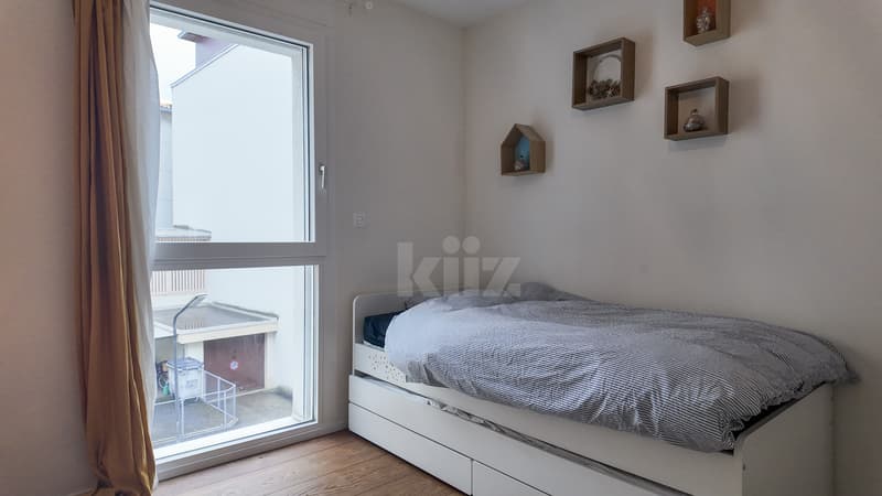 Magnificent apartment with large balcony (7)