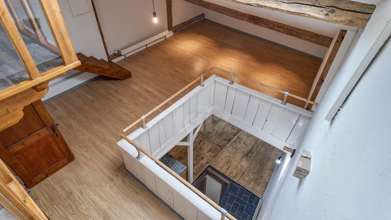 Beautiful townhouse with independent room (10)