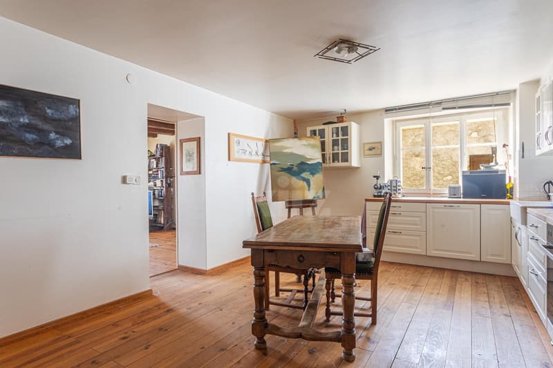 Very beautiful apartment with charm (5)