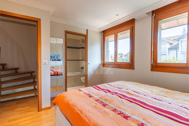 Beautiful semi-detached house with gable end, garden and open view (5)