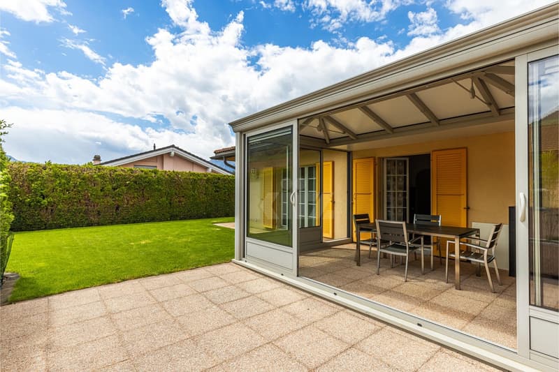 Beautiful family villa with garden and independent studio (2)