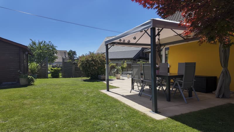 Charming individual house with four-season veranda (12)