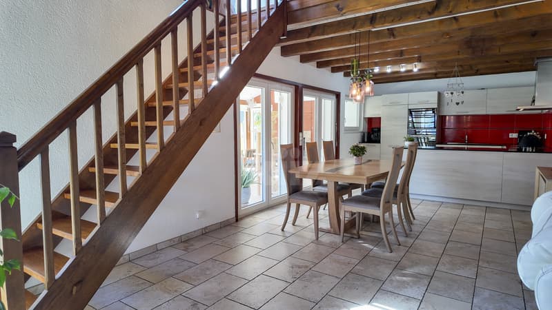 Charming individual house with four-season veranda (7)
