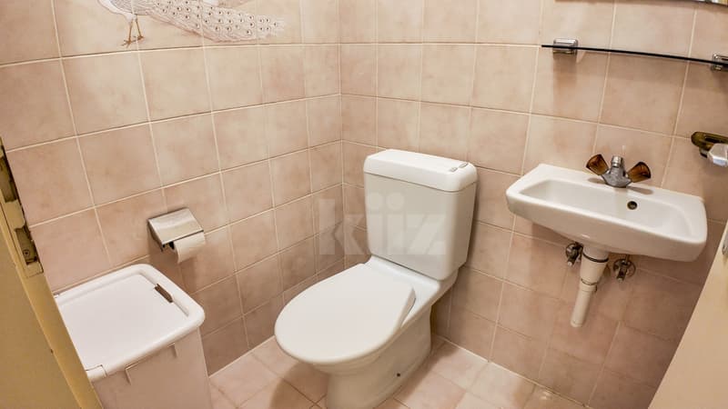 Charming apartment with balcony close to the Lake (12)