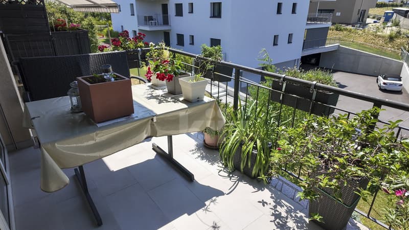 Bello appartamento al 2° piano con balcone e ascensore (11)