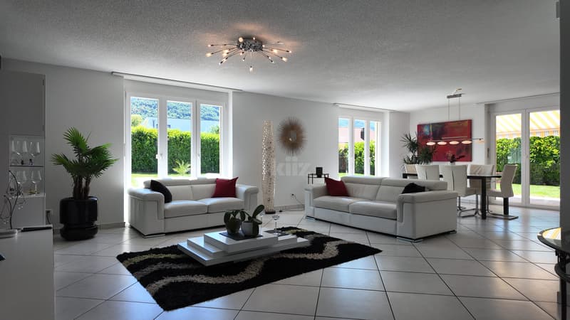 Beautiful villa with pool in a quiet environment (3)