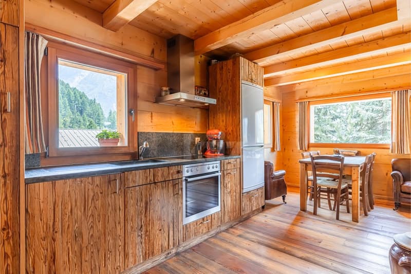 Magnificent chalet with breathtaking views of the Alps (6)
