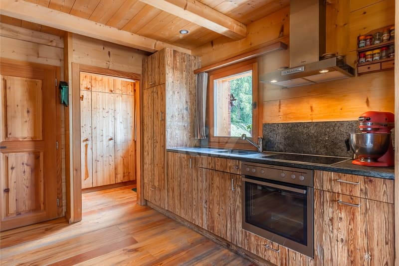 Magnificent chalet with breathtaking views of the Alps (5)