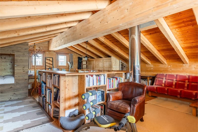 Magnificent chalet with breathtaking views of the Alps (11)