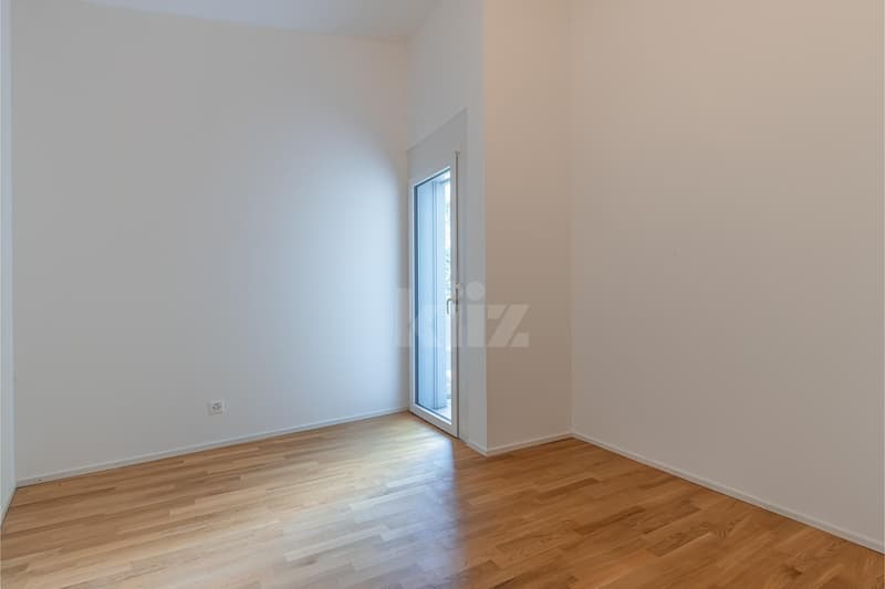 Superbes Wohnungen im contemporary Stil mit zwei Balkonen (10)