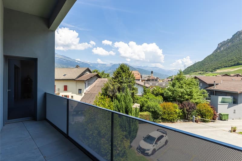 Superbes Wohnungen im contemporary Stil mit zwei Balkonen (8)