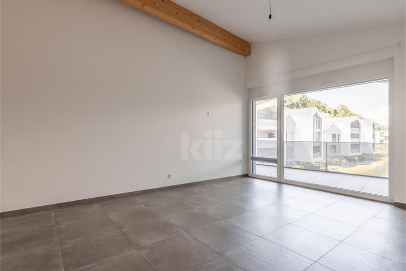 Superbes Wohnungen im contemporary Stil mit zwei Balkonen (3)