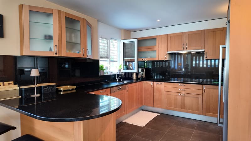 Prachtiges Duplex mit Terrasse, Wintergarten und Whirlpool (7)
