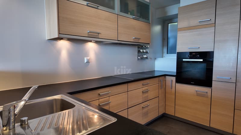 Appartamento con terrazza di 96m2, balconi e vista sul lago (7)