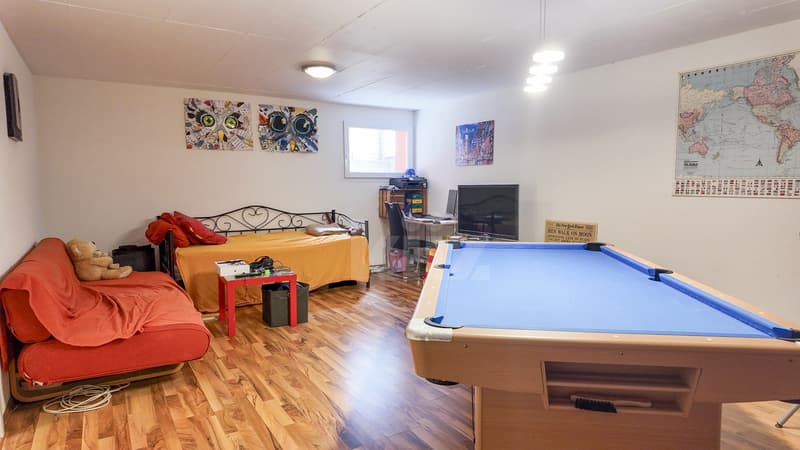 Charmante villa familiale avec piscine (10)