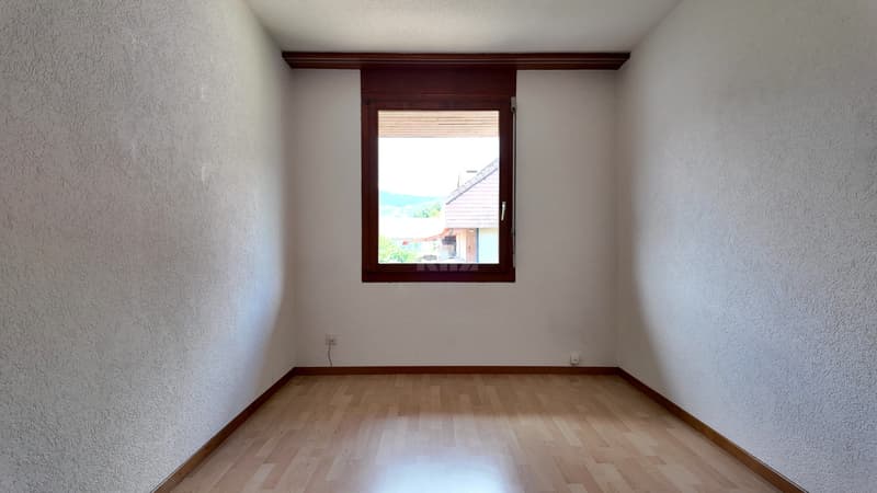 Bel appartement avec balcon dans un quartier calme (9)