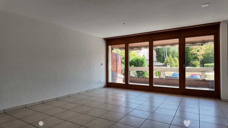 Bel appartement avec balcon dans un quartier calme (3)