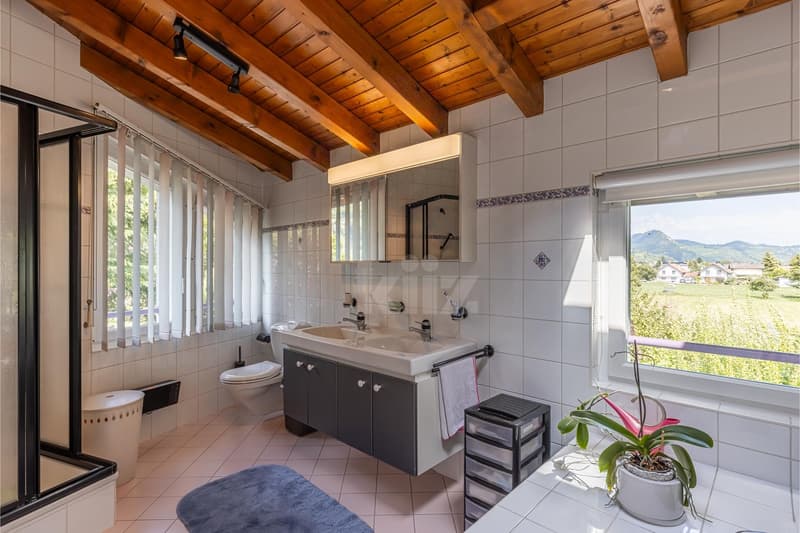 Splendide villa familiale avec piscine et cuisine extérieure (10)
