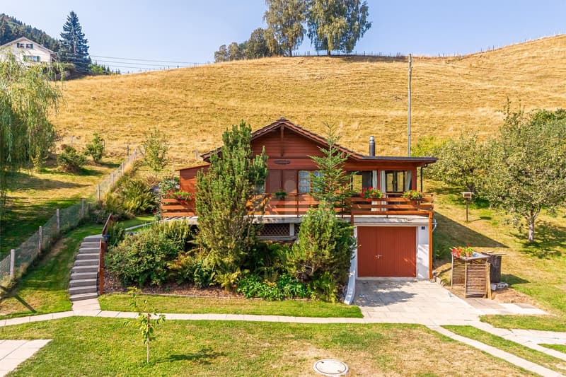 Rare ! Joli chalet au coeur de la nature (1)