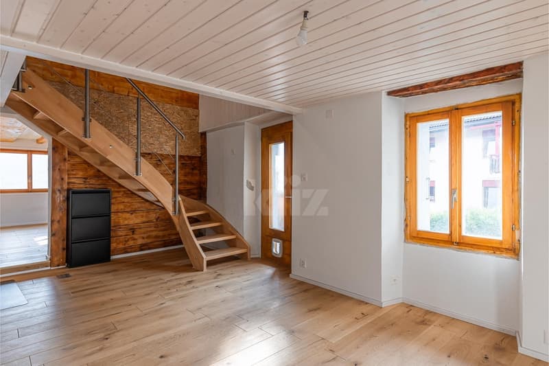 Charmante maison de deux appartements avec vue dégagée. (3)