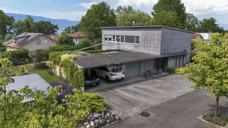 Villa lumineuse avec jardin dans un cadre calme et verdoyant (12)