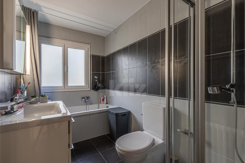 Bel appartement traversant avec balcon et vue dégagée (7)