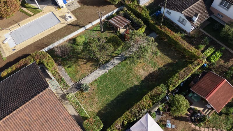 Charmante maison avec jardin arboré (11)
