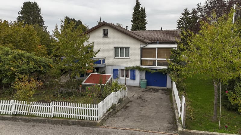 Charmante maison avec jardin arboré et balcon (12)
