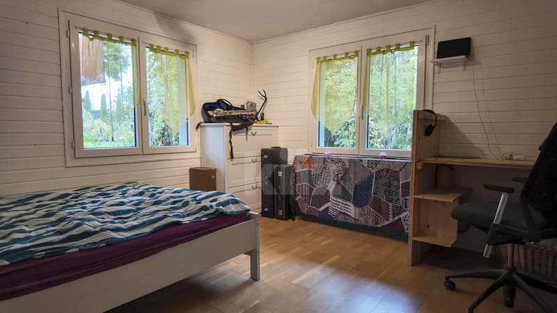 Charmante maison avec jardin arboré et balcon (10)