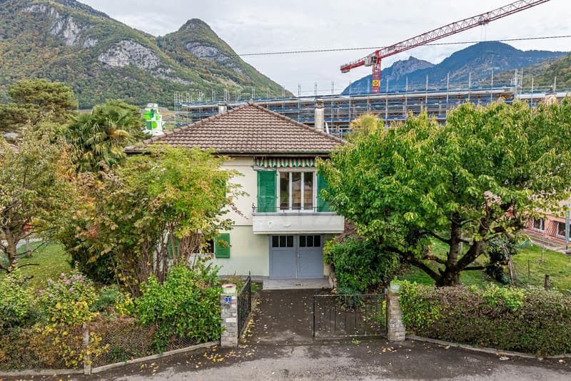 Charmante maison avec jardin arboré (12)