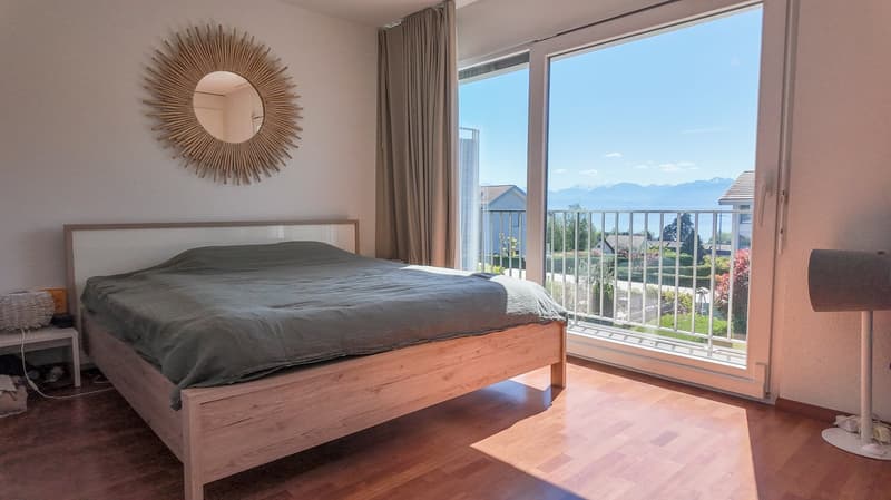 Beautiful semi-detached house with garden and lake view (5)