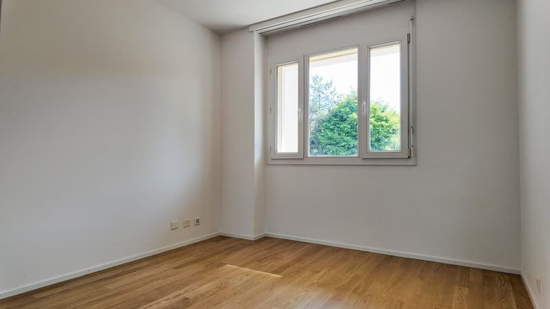 Beautiful attic duplex with balcony and large terrace (6)