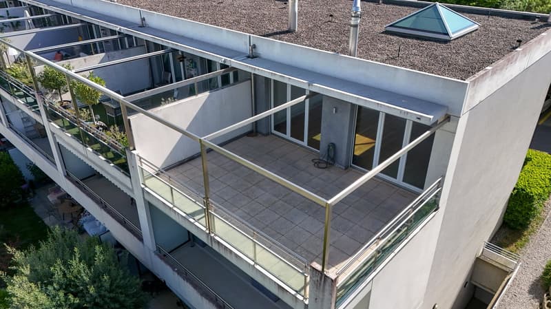 Beautiful attic duplex with balcony and large terrace (12)