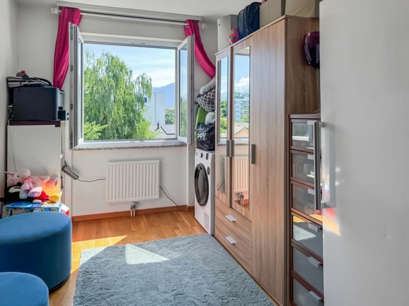 Sion - 4.5 pièces lumineux, calme avec garage et vue dégagée (7)