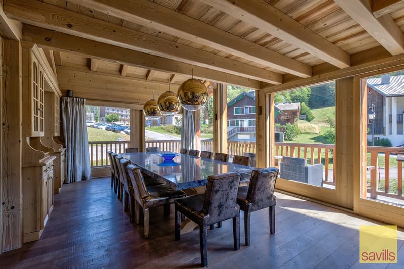 Un chalet exceptionnellement conçu et rare, à 50 mètres des pistes à Les Gets (5)