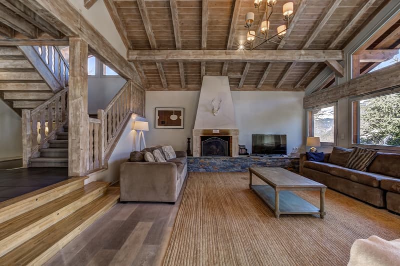 Superbly located detached five bedroom chalet with exquisite views of Mont Blanc (10)