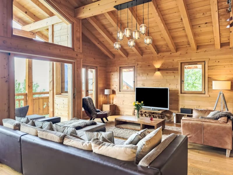Una casa da sci ben progettata con accesso diretto alle piste. (3)