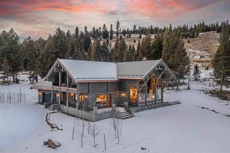 Luxurious Mountain Chalet in Big Sky Montana (3)